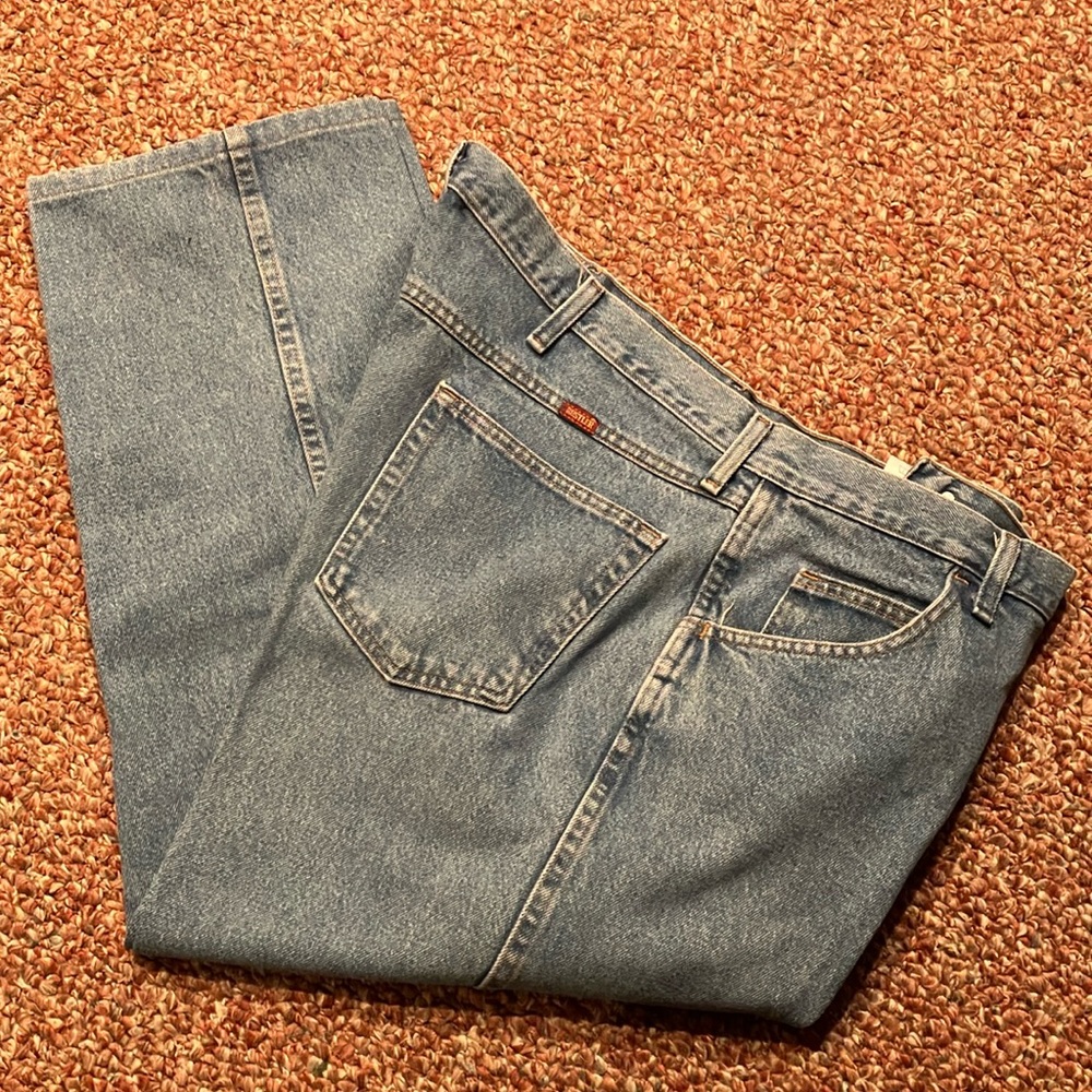 Men’s 44 x 29 Denim Wash Jeans.